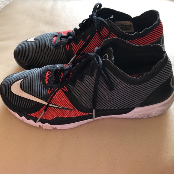 Nike Size 10 Free Trainer Cristiano Ronaldo Madeira Shoes Revealed - Picture 2 of 10